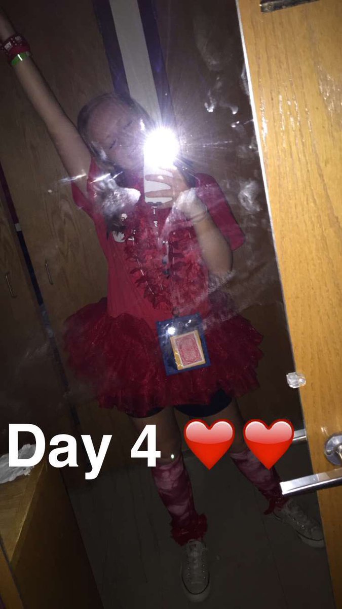 Loren_Kruger13's tweet photo. Day 4❤️ #SLcamp16 #redroyals https://t.co/UKTNo0q8gW