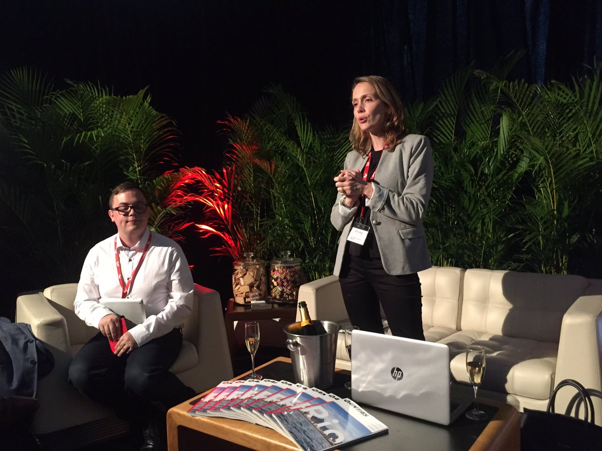 PippaC1's tweet photo. Kicking off with @Qantas hub @OMD_Aus #omdbdo https://t.co/L4zrIpvmbA