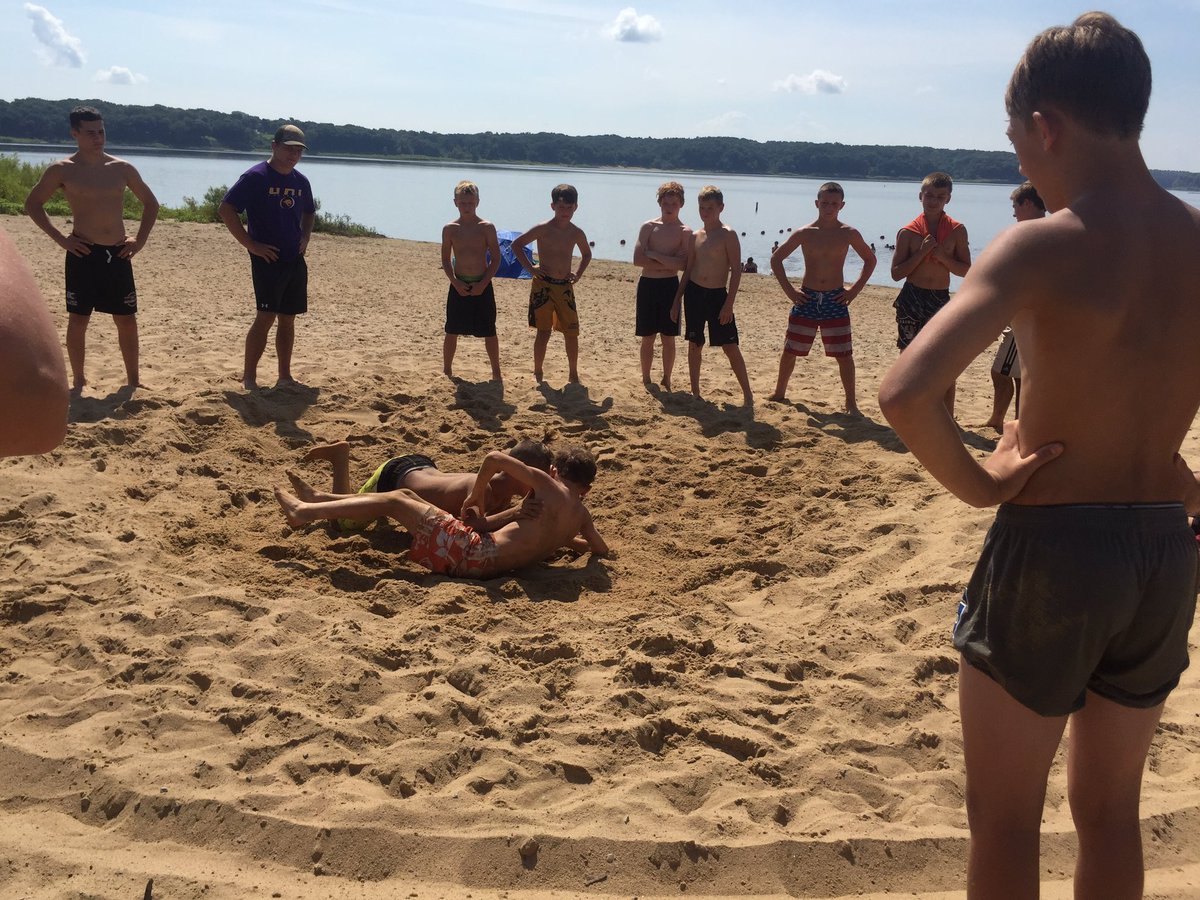 Dustin Coufal tweet media