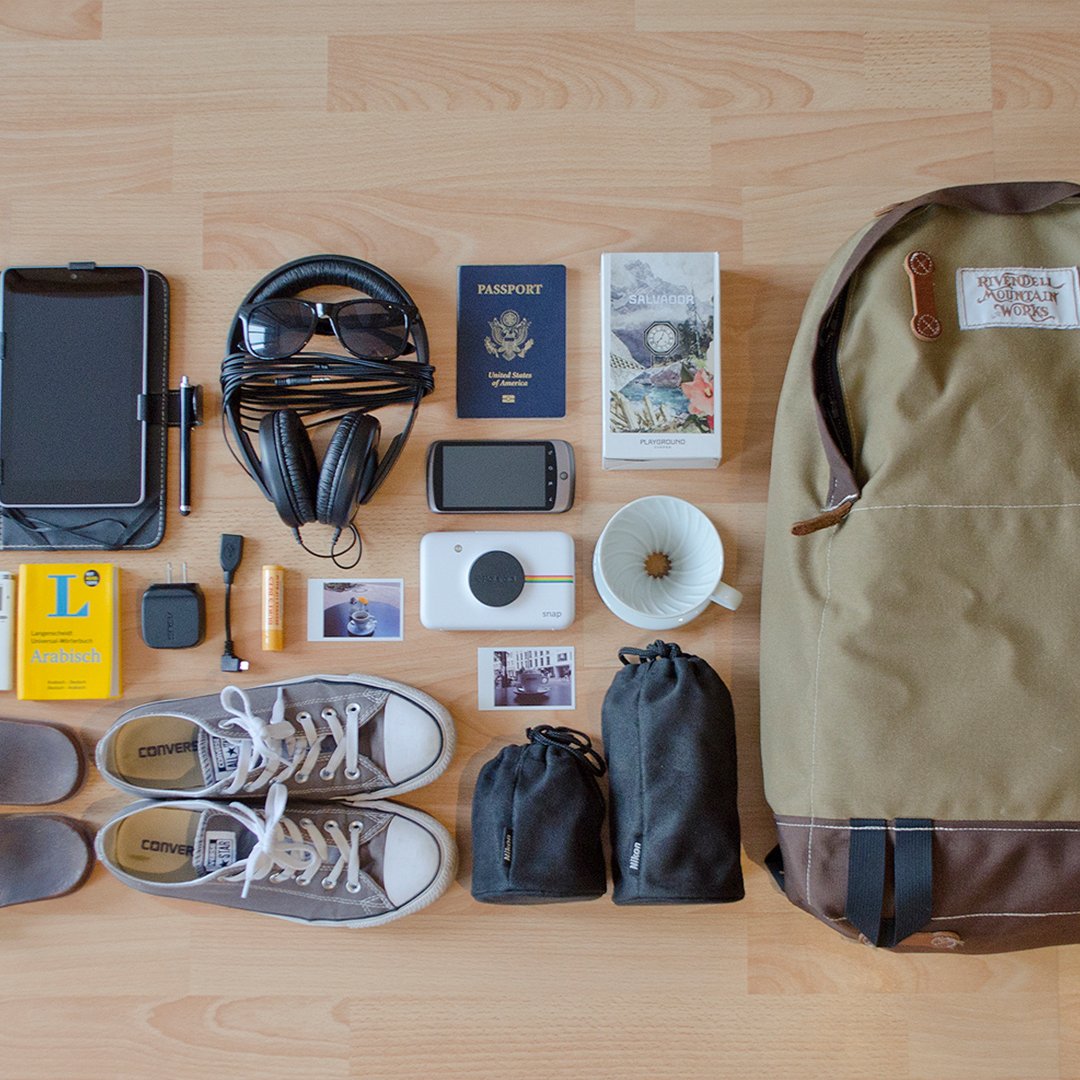 CarryologyStore's tweet image. @vnlasteamer #carryessentials for working while traveling. @RivendellMW
#photography #writing