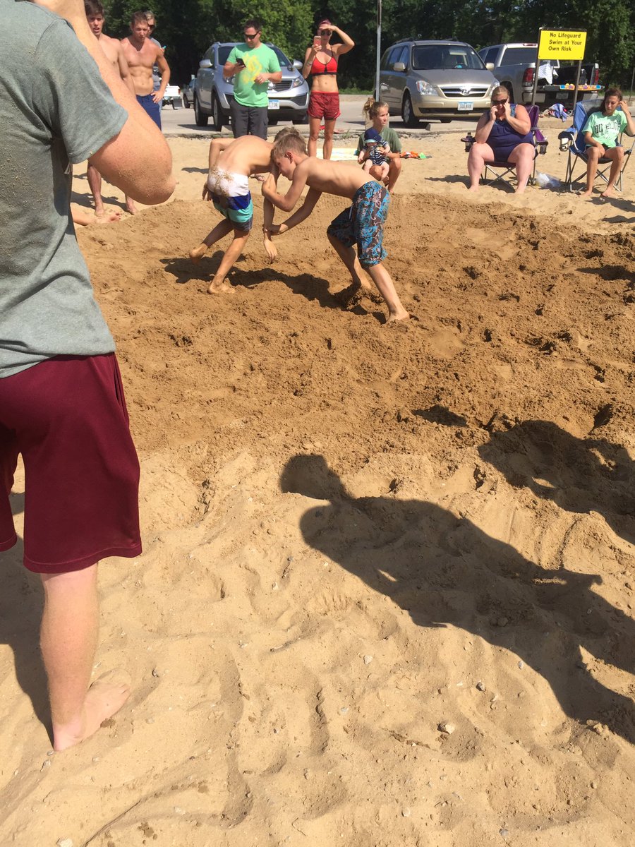 Dustin Coufal tweet media