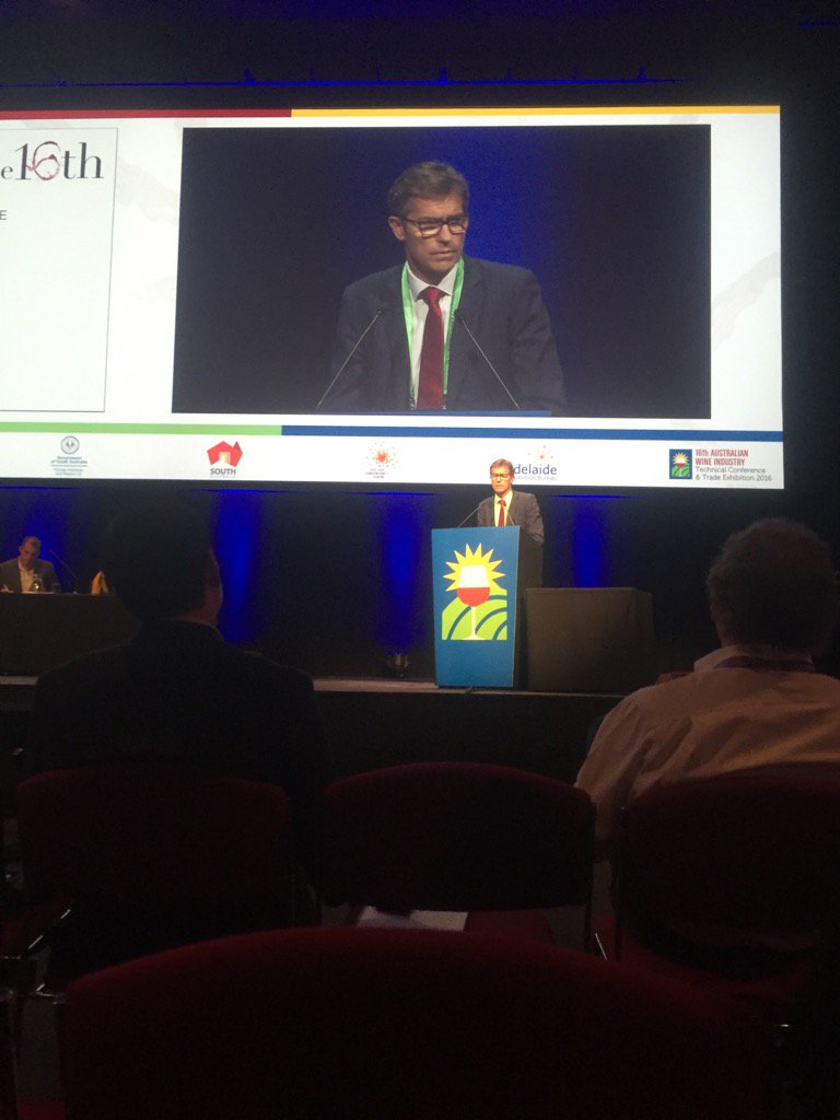 vineluvva's tweet photo. Dr Peter Hoj says in 2 years I can have my genome sequenced for $500, to confirm I can't detect mousiness #16AWITC https://t.co/azeAd6XwZR