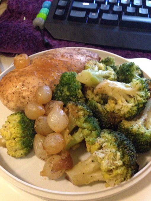 dinner was really good but I'm still hungry 👀 https://t.co/FOxM70Q19e<a href="/tag/clips4sale"class="tags"><span>#clips4sale</span></a><a href="/tag/solomasturbation"class="tags"><span>#solomasturbation</span></a>