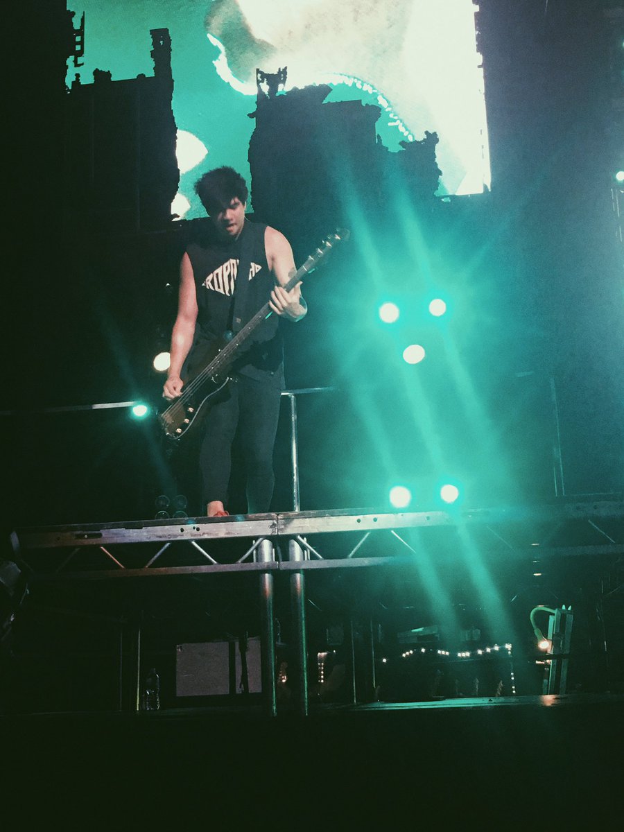 AllisonFactor's tweet image. tn!!!!!!!!!!! #destroyed #livesos