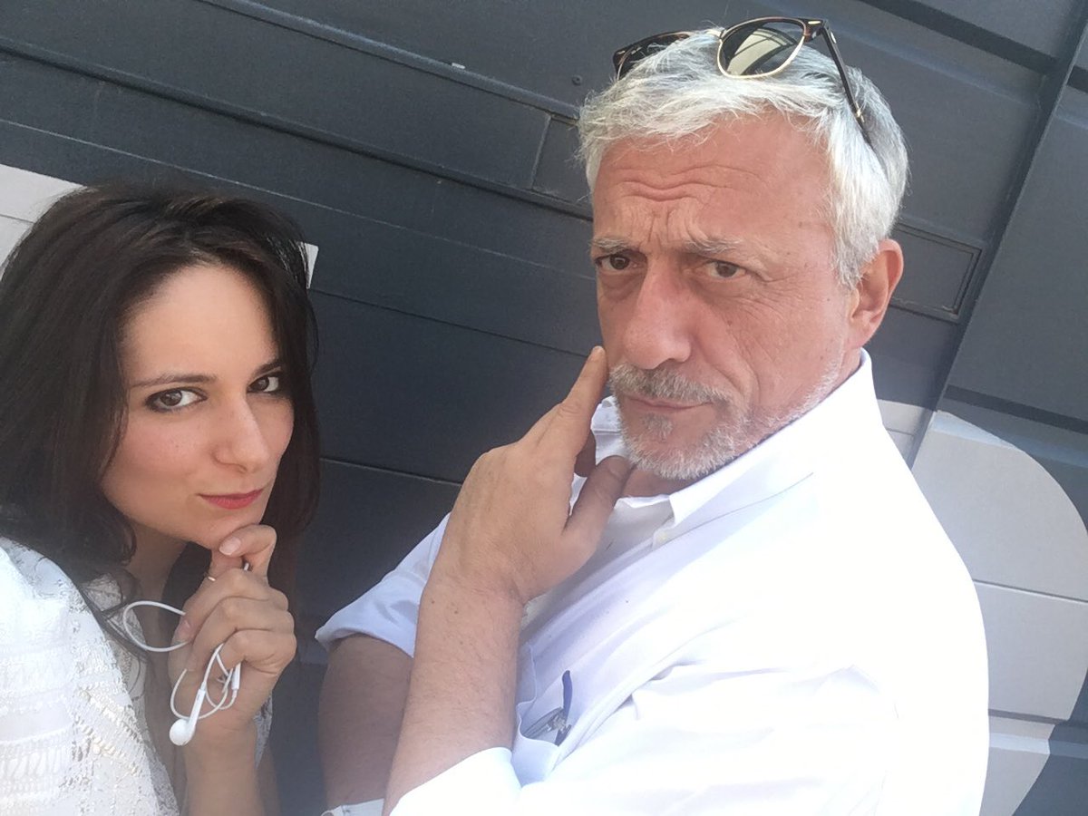 lisacavaleri's tweet photo. Una blue steel con il mio amico @DavideScabin0 #combal #combalzero #chef #topchef #top #friendship https://t.co/OBKrkmHXsF