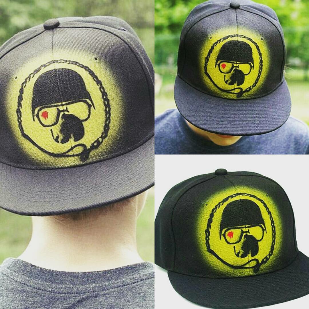 SimJimmFilms's tweet photo. Snapbacks are coming soon! #houndmovie #hound https://t.co/g7lxRCMxG8