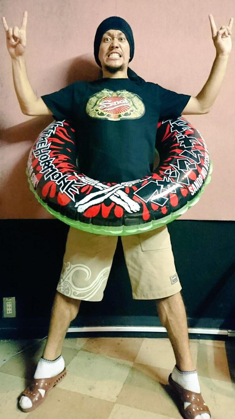 マキシマム ザ ホルモン 浮き輪 俺達のホルモン浮き輪 | 歴代GOODSライブラリー | マキシマム ザ