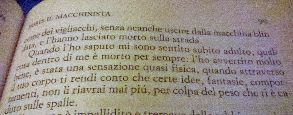 terry_pc's tweet photo. Quando i libri ti leggono dentro #sharedtruth #theuglytruth #educazionesiberiana #bookslover https://t.co/Ar16T6aaZC