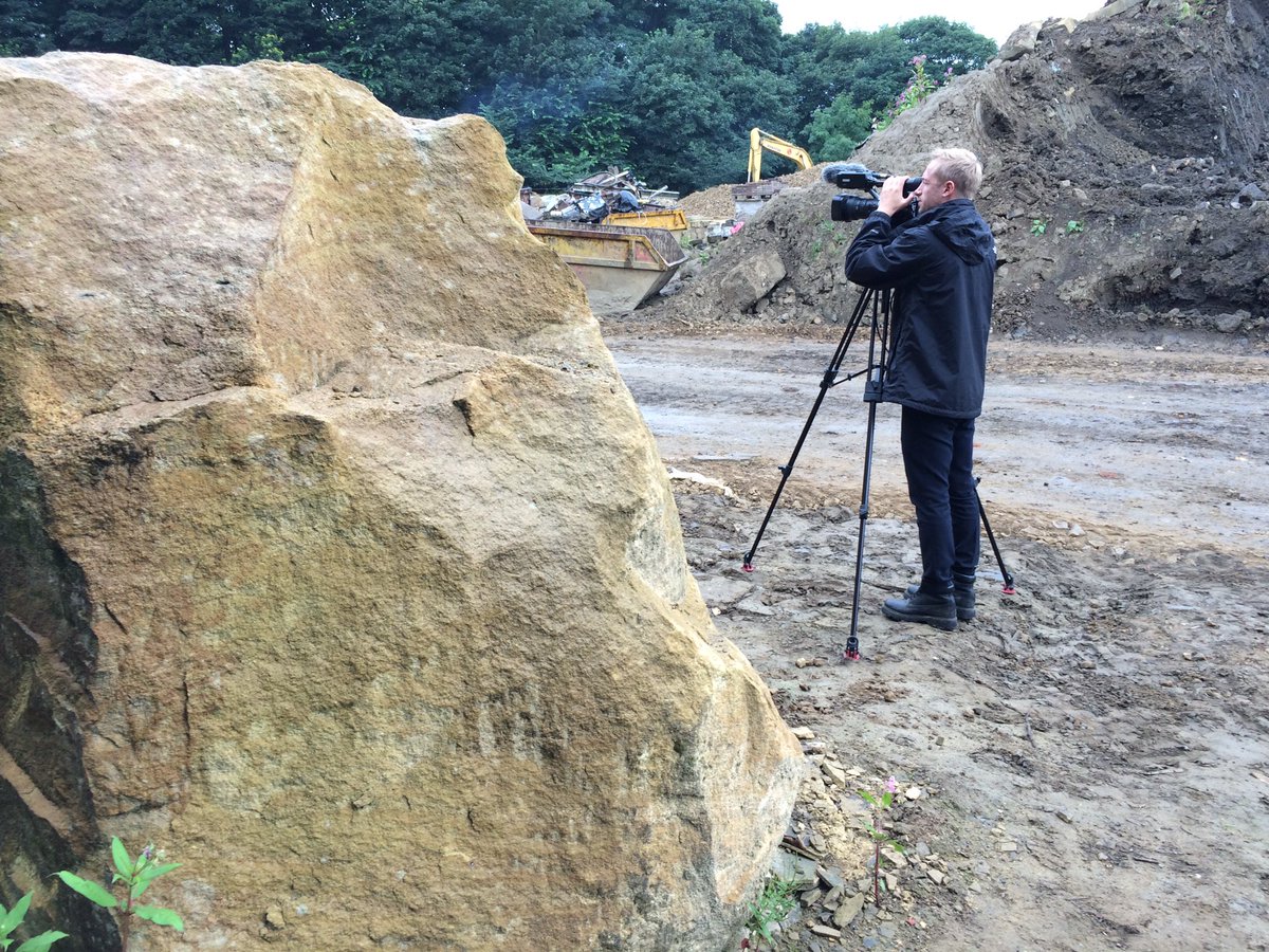 CarolynEden's tweet image. All the showbiz glamour today filming with @MarkLevine7 for #OnTheAire @madeinleeds #steeltoecaps  #lightdrizzle