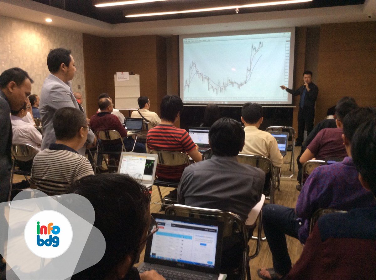 infobdg's tweet photo. Mimin lagi di Monex Tranding Seminar #EMTS2016 w/ Bpk Vincent Ju @Monex_Futures | Jgn lp acara puncaknya 10 Ags nnt https://t.co/7IR4dl0iTk