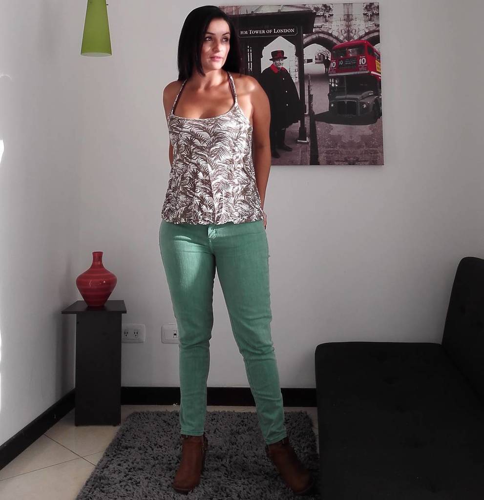 Marcetorresca's tweet photo. #Outfit #Office #Casual #Boots #GreenJeans #TopPrint #Look of @pcfkpacifika #Fashion #Styl… https://t.co/n02R1McB4Y https://t.co/zkvRwB2i5J
