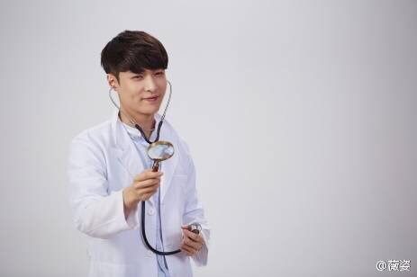 YiXing_thbot's tweet photo. คุณหมอออกตรวจ ❤️ https://t.co/A9q08C5Nt2