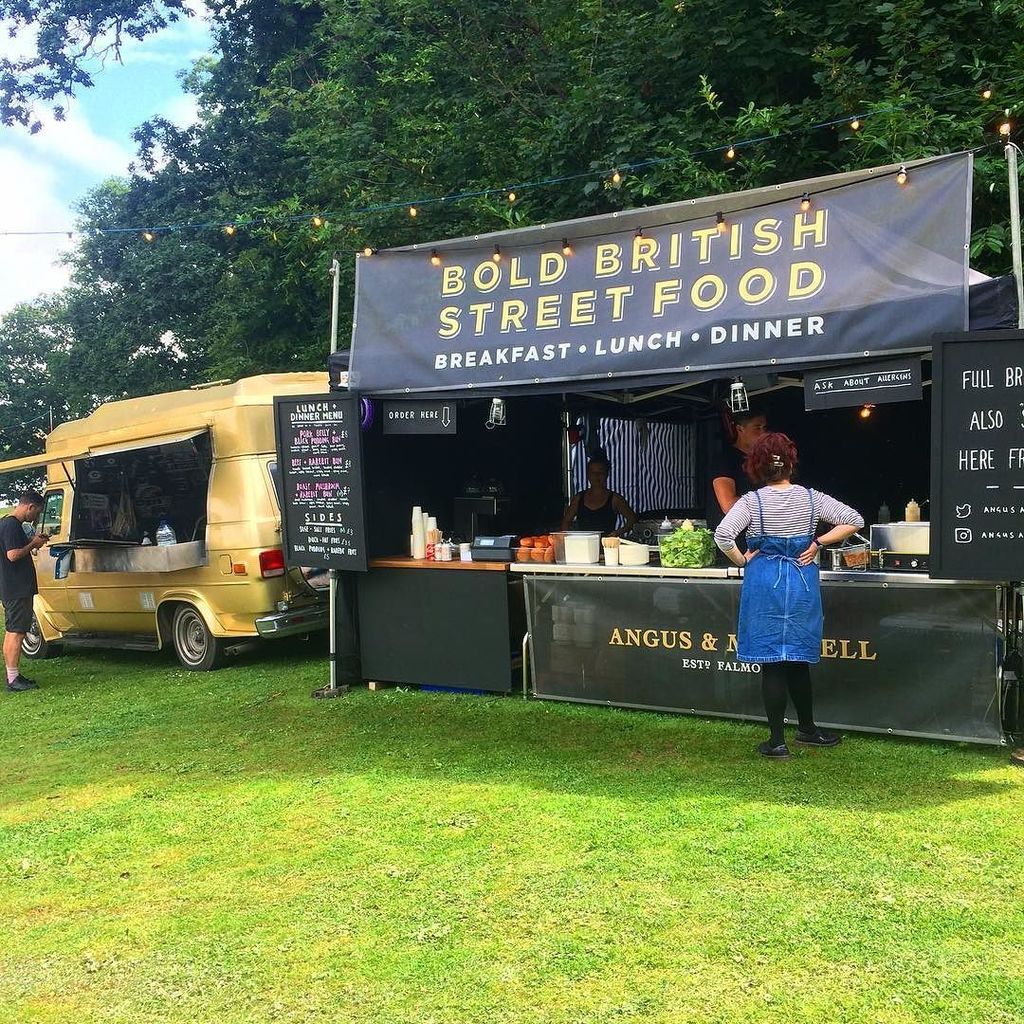 AngusandMitch's tweet photo. SET UP AND READY TA DO IT DOWN BY THE RIVER @porteliotfestival 🎪🎪🎪🎪🎪 https://t.co/S7xWqMFWN6