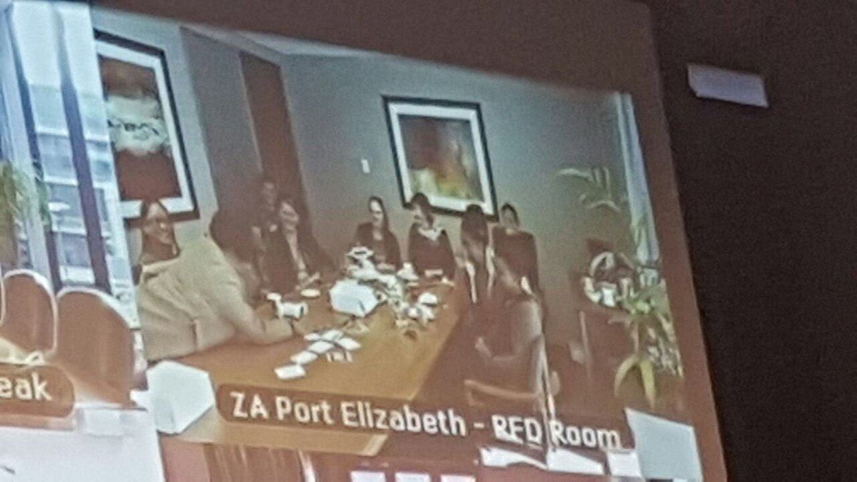 AFJuniorBoard's tweet photo. Destiny, in the @alexforbes PE office, melting across the table as she asks @MapsMaponyane a question #YTForum https://t.co/swgtgQvM5j