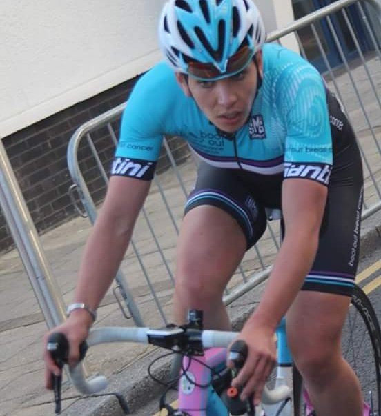 estrellabikes's tweet photo. Circuit race champs on Eurosport at 6.15pm tonight. Watch out for @lekelster and her https://t.co/8EL9HuxGLf https://t.co/cW90Br2cL3
