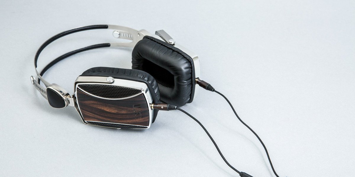 MANCAVELDN's tweet photo. LSTN Headphones now with 25% off AND free shipping! Shop online https://t.co/HLRIz6DTqF #sale #menswear #headphones https://t.co/MqdtPOUVPU