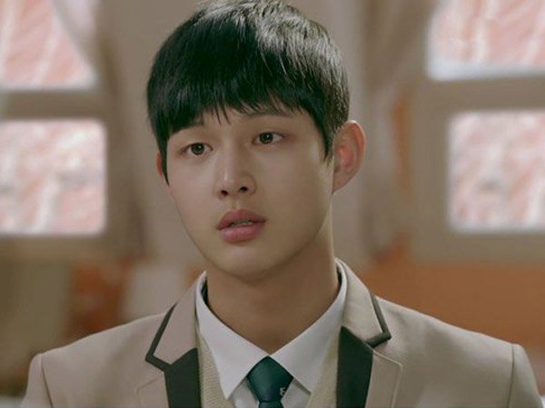 DreamersRadioID's tweet photo. Suka Drama 'Uncontrollably Fond'? Kenalan dengan 'Adik' Suzy Miss A yang Curi Perhatian Ini! https://t.co/kRNiuKdRUc https://t.co/wH5c22CLaG