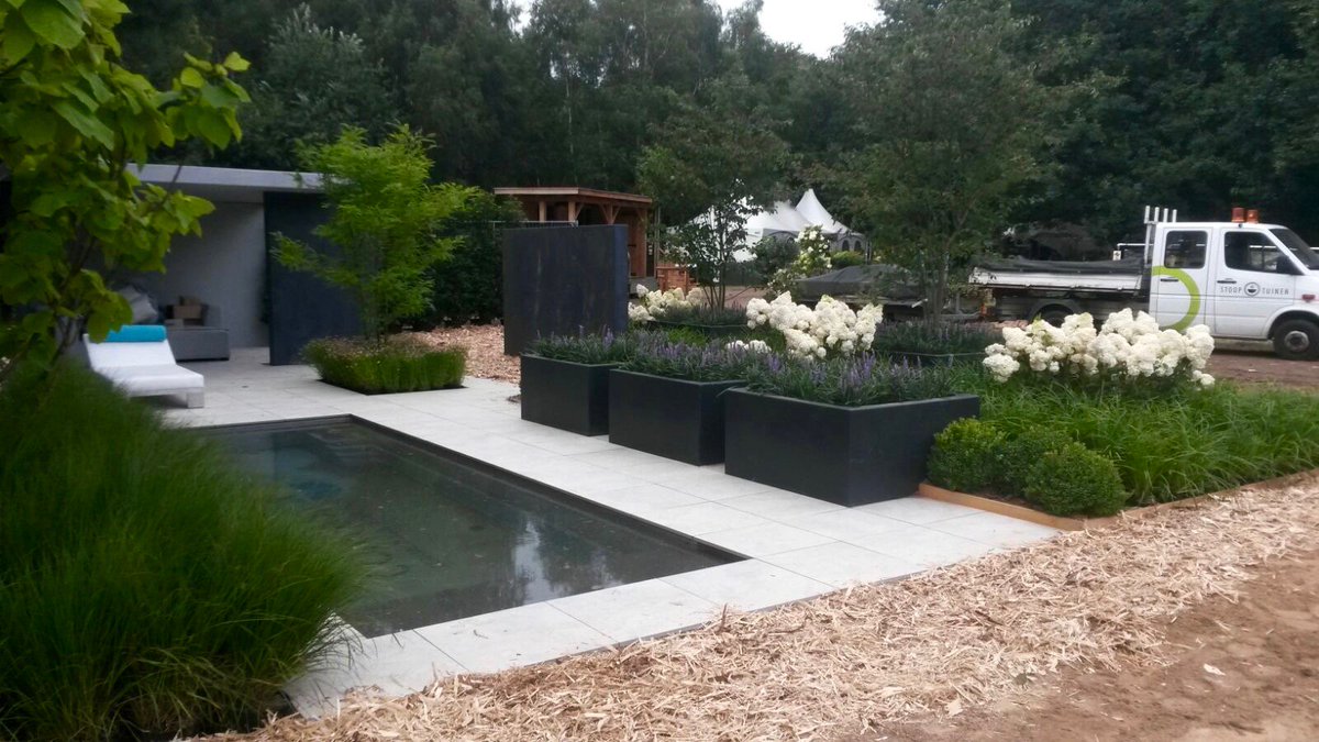 StoopTuinen's tweet image. De stand is bijna klaar voor de opening van Bloem &amp;amp; Tuin. Vanaf morgen 10:00 uur.