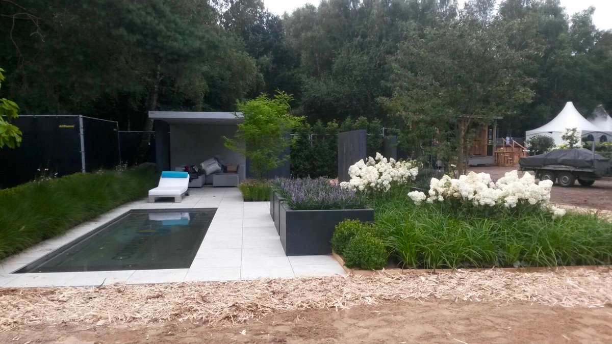 StoopTuinen's tweet image. De stand is bijna klaar voor de opening van Bloem &amp;amp; Tuin. Vanaf morgen 10:00 uur.