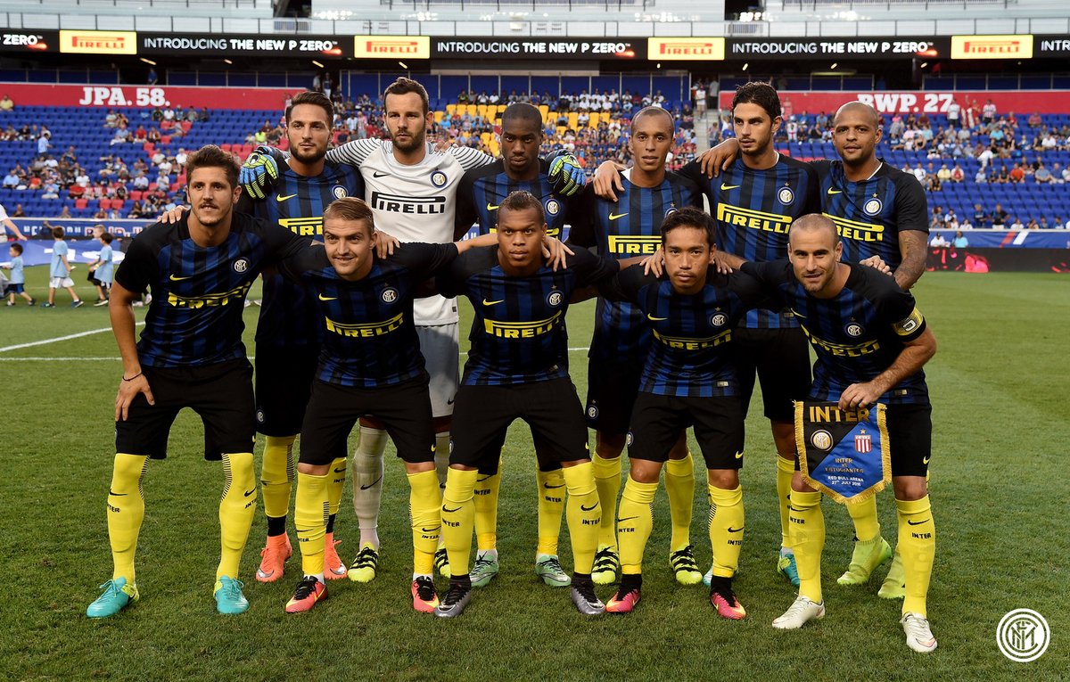 Inter_ar's tweet photo. 📷مزيد من الصور الحصرية لمباراة #InterELP 👈 https://t.co/mwRYRsDUHS #InterSummerTour https://t.co/4Xx7V2Czqd