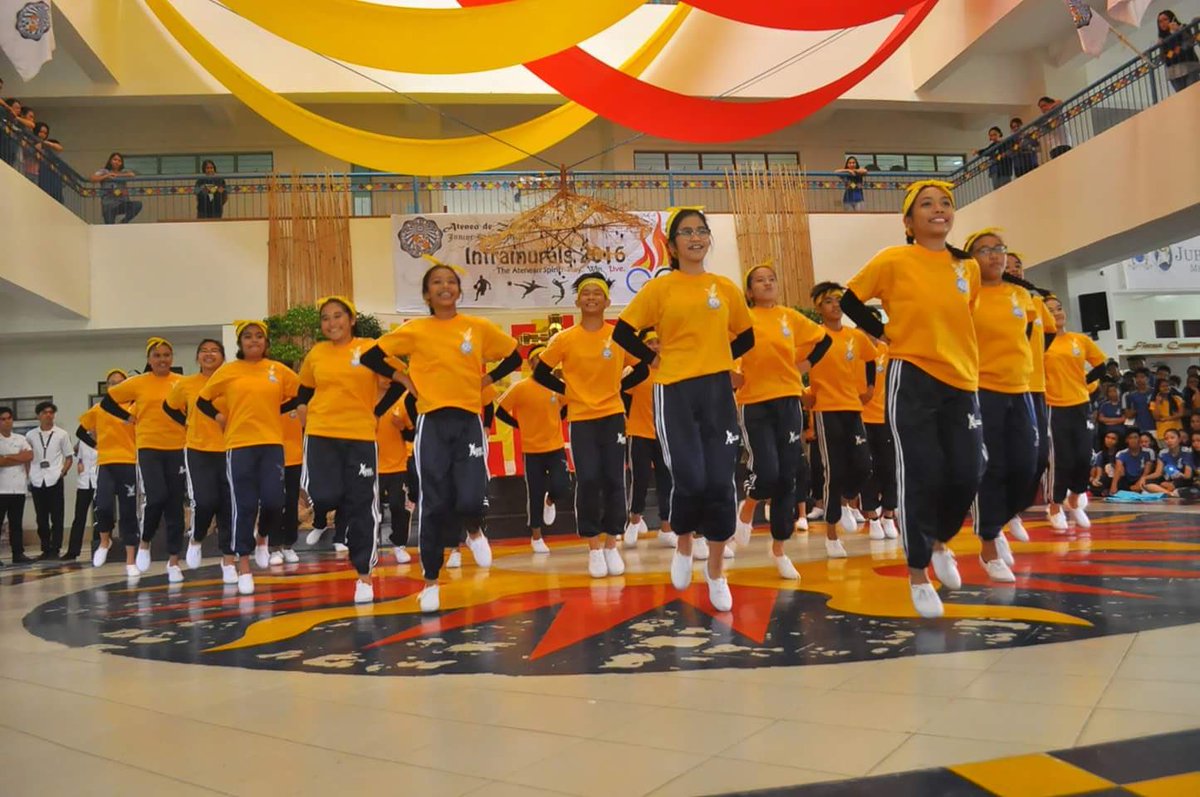 fearless8lamang's tweet photo. #yellowarmy #JHSIntrams16 #JHSCheerdance 💛🏆 https://t.co/vPE3DZtlgD
