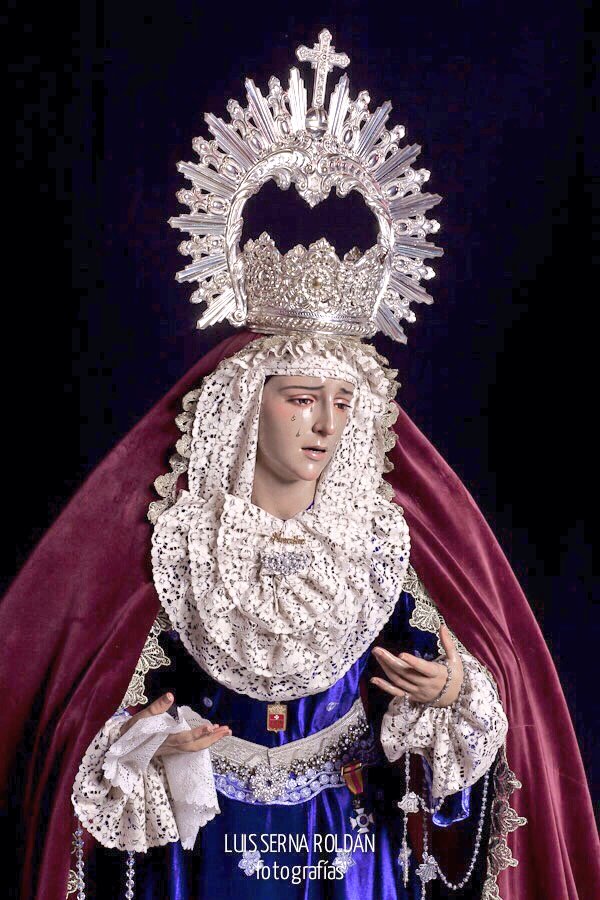 Bendita sea tu Pureza, y eternamente lo sea, pues todo un Dios se recrea en tan graciosa Belleza.