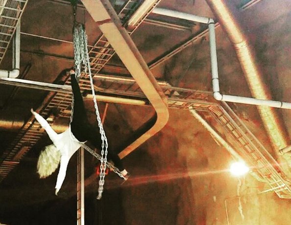 hsy_fi's tweet photo. Ilma-akrobatiaharkat täydessä vauhdissa Viikinmäen jätevedenpuhdistamolla https://t.co/4SExMuRFjv #recoverlaboratory https://t.co/vO4sFGiQ1S