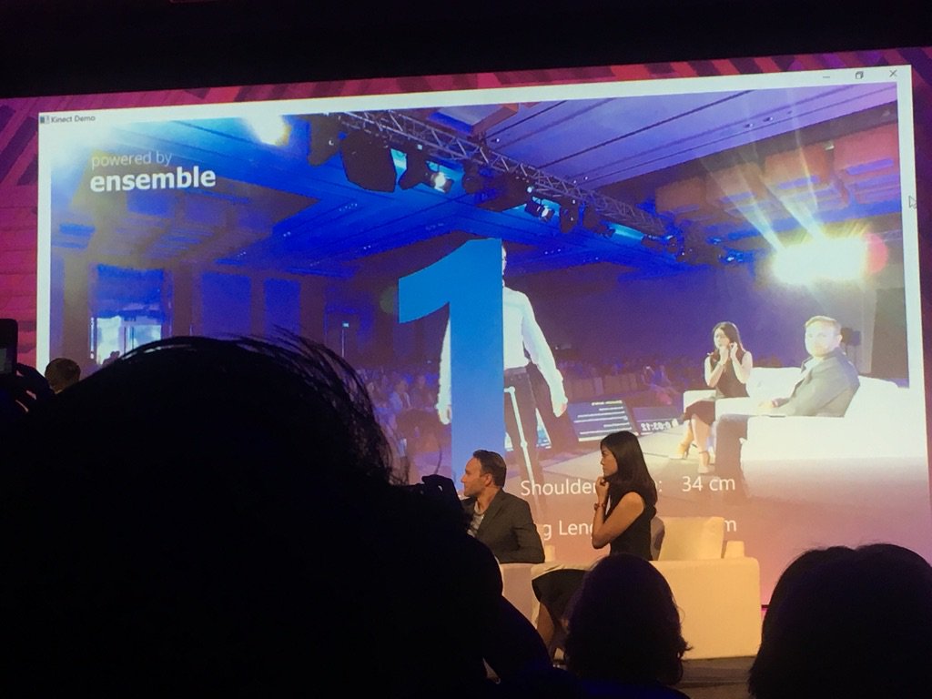 madguitarist's tweet photo. #AdaptiveStore scanning for the perfect fit 

#AdobeSymp @billionBricks https://t.co/1ejtEI7ZJ3