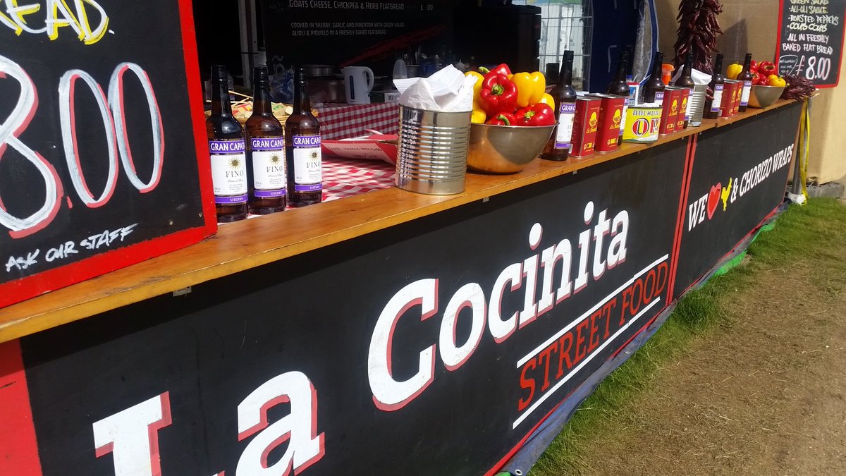CocinitaStFood's tweet photo. @crave_news @merchantsqevent #lunchtime #bestwraps #chorizo #streetfood #london https://t.co/OIvfKhuNXR