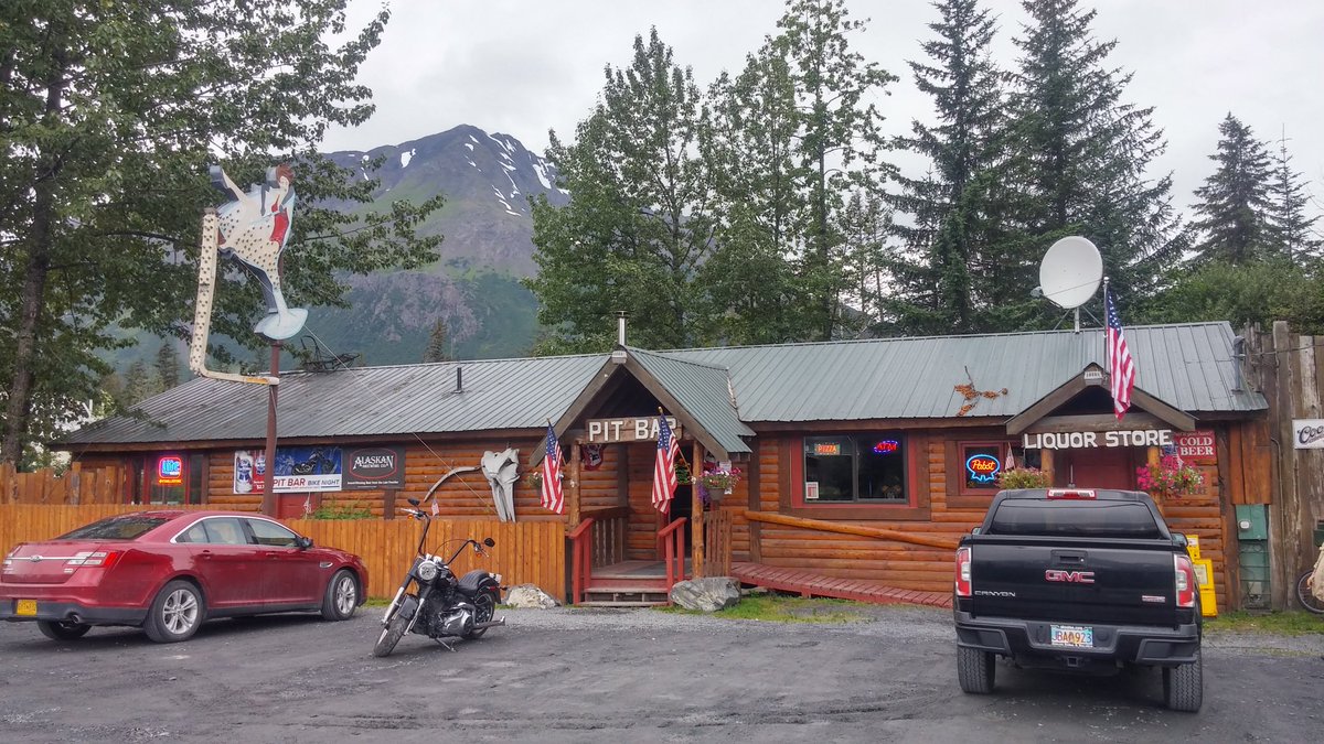 Thanks for coming out to the Pit, y'all! Let's do it again next Wednesday!