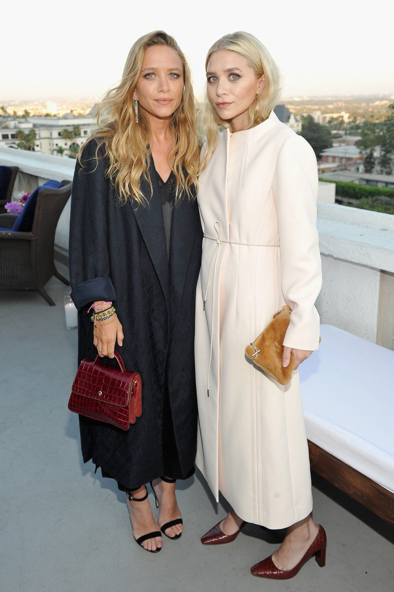 BritishVogue's tweet photo. Catch-up on the best celebrity style from the past week: https://t.co/HFSHSZw41t https://t.co/59SQGC3e3o