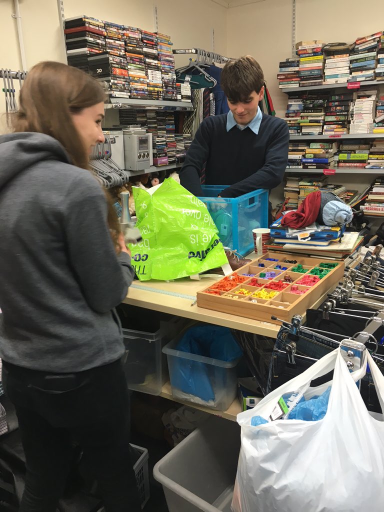 Laura_cousins21's tweet photo. Day 4 children's society! #NCS#socialaction#squad @inspirajodies @NCSNorthWest https://t.co/pGLsawCjXe