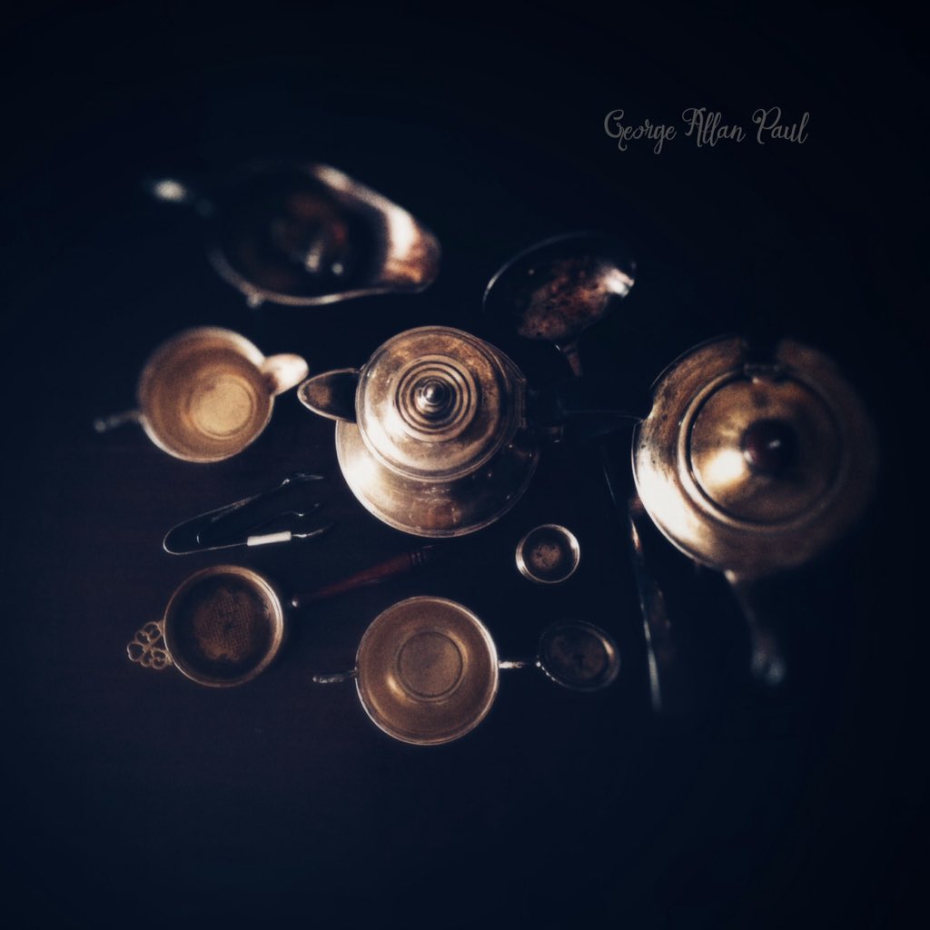 georgeallanpaul's tweet photo. untitled © georgeallanpaul 2016 #gap #artphotography #rsa_dark #rsa_mood #art #arte mood #kitchen_art #implements https://t.co/XuP6s3qWjg