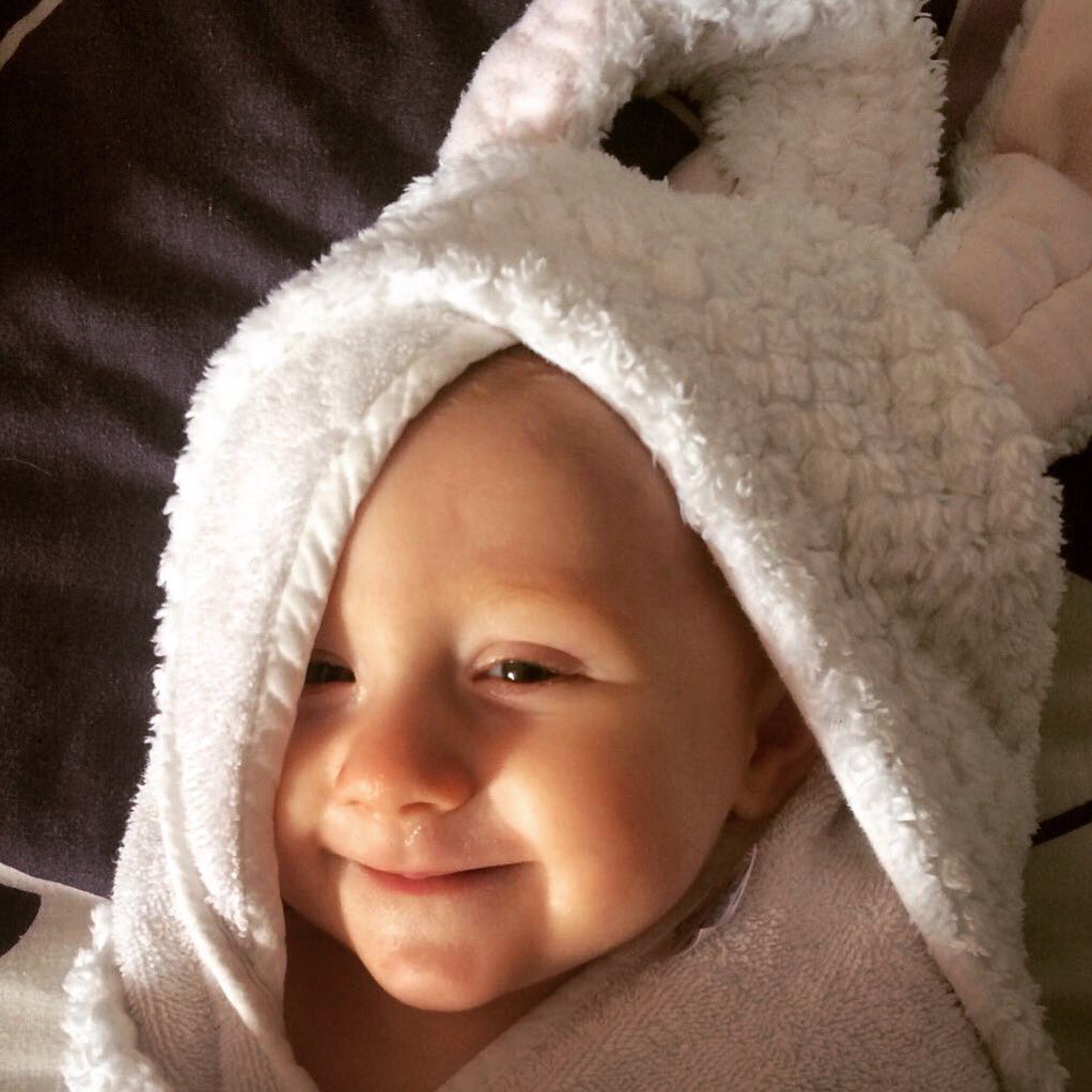 daisymaysimpson's tweet photo. Fresh face after her bath 💗 my little bunny 🐰 https://t.co/IhNI6usNUx