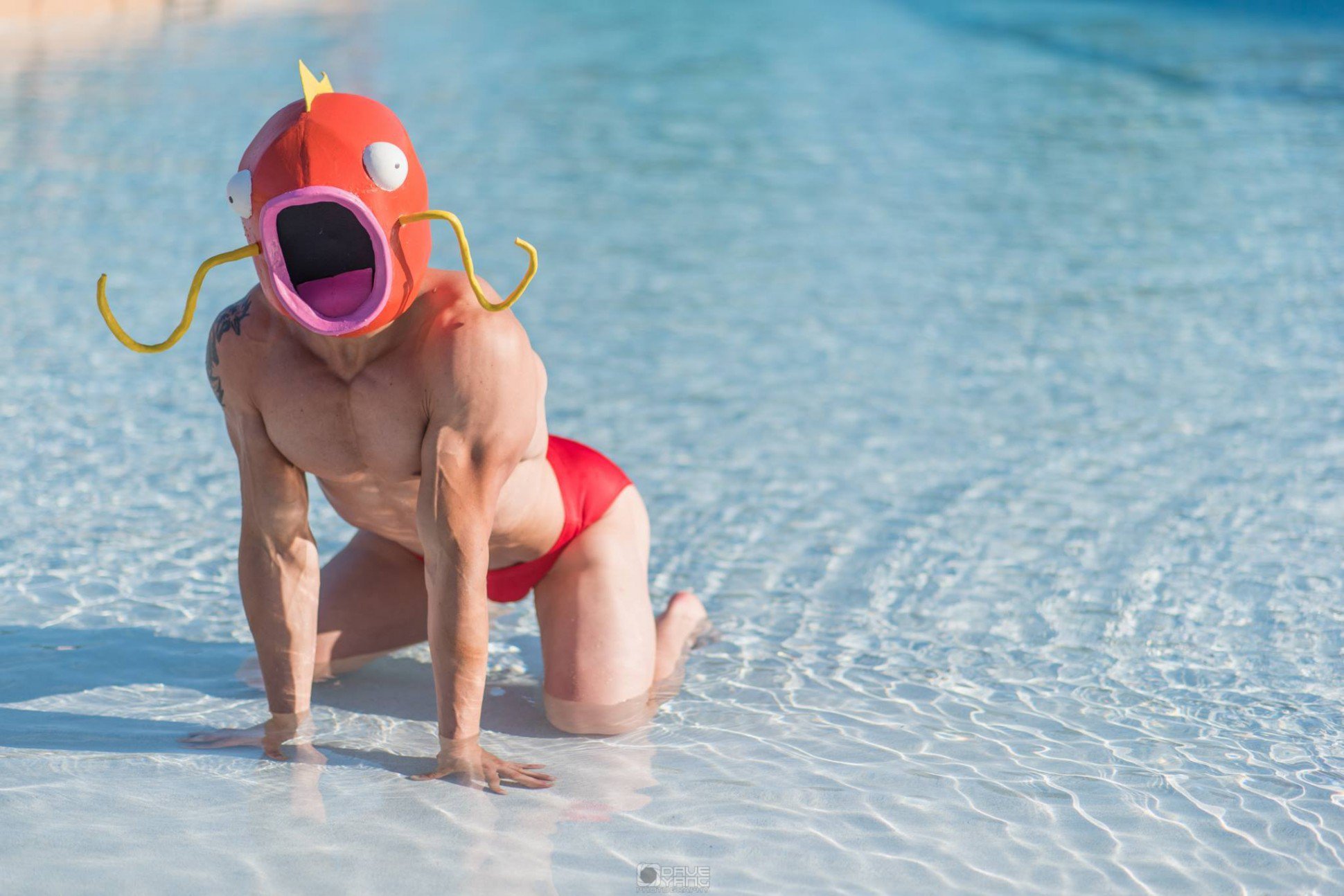 外国人のポケモンコスプレが 謎のセクシーコイキングに 話題の画像プラス