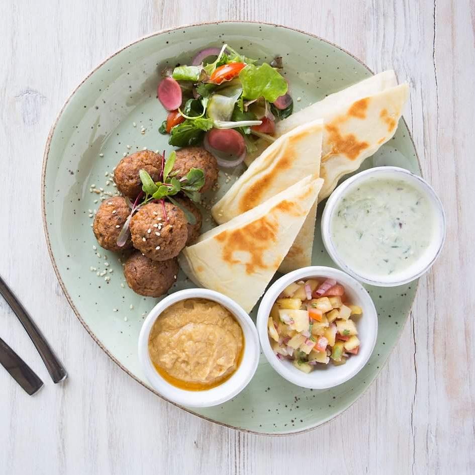 HappyMeSA's tweet image. Lunchtime perfection -  meat balls, toasted bao bun wedges &amp;amp; three dipping sauces. Available @ HM food stores