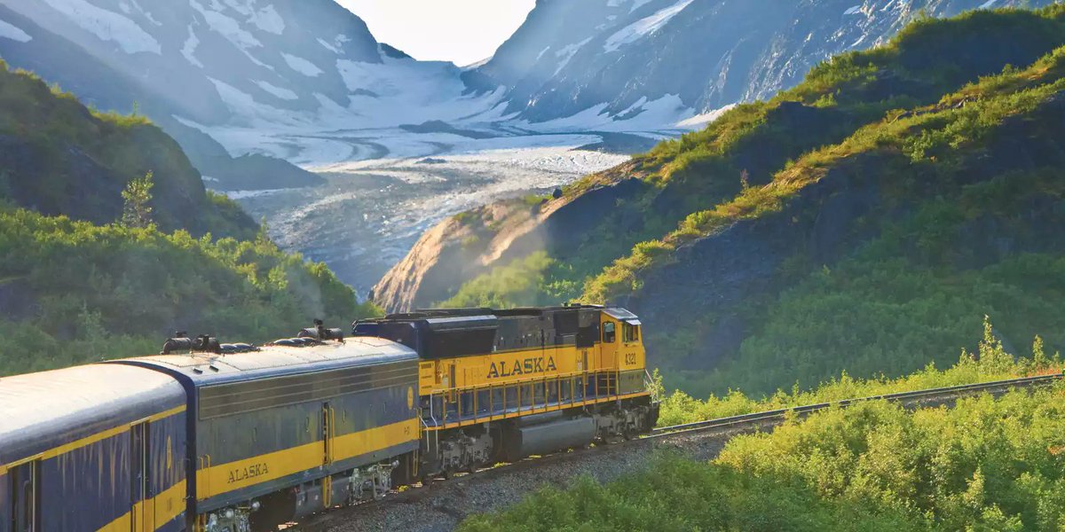 DearNorthAK's tweet photo. Q3: #Alaska! The views in the summer are to die for. Thanks to @VisitAnchorage for the beautiful shot! #TravelHappy https://t.co/i3RABjYf7Z