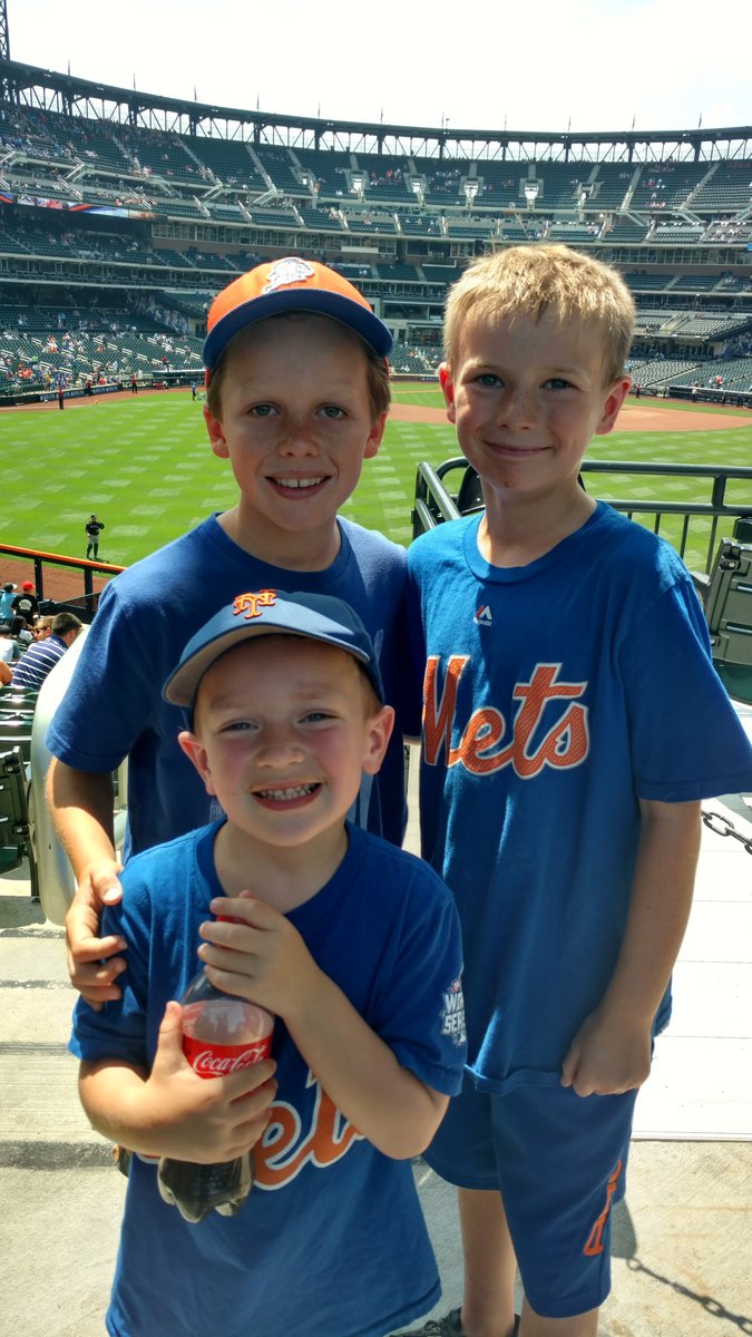 LWallace4u's tweet photo. #nikonmets  @happymath4u https://t.co/RU1HXxAe2H