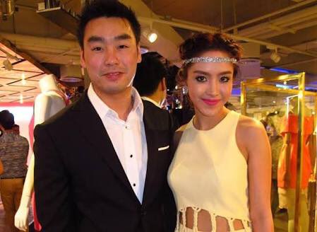 balalohn's tweet photo. นี่จ่ะแฟนของ น้ำชา ไฮโซ ทายาท สยามกลการ  เลิกโยง มโน ว่า มาร์ช จีบ น้ำชาได้ละ มันไม่เมคเซ้นเลยนะ ซิส 🙄😑 #เสียงสูง https://t.co/2RaQpFpBVP