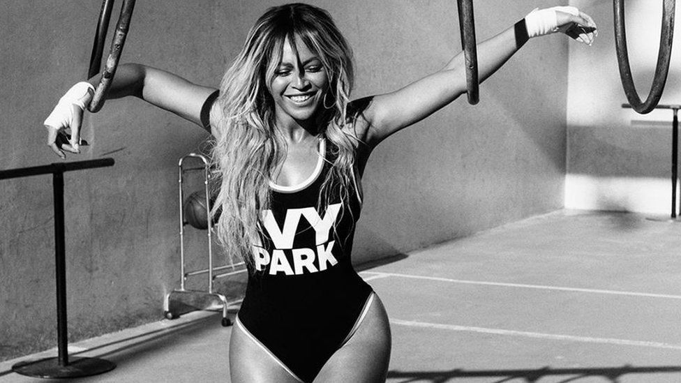 LifesizeMag's tweet photo. When @Beyonce is the face of #ivypark and the @topshop collection has no #plussize clothes. https://t.co/e6k8Phjl1H https://t.co/kfWAsyRTeZ