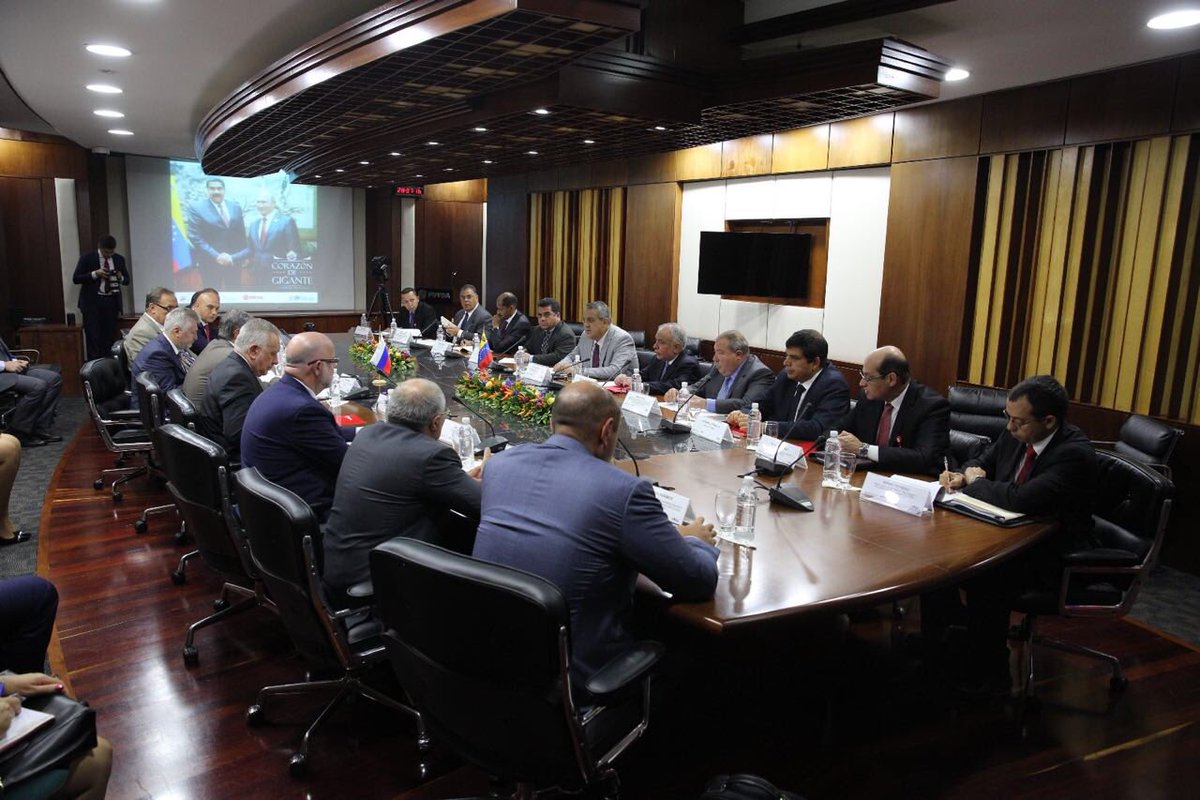 delpinoeulogio's tweet photo. Today we'll sign important agreements between Rosneft and PDVSA. Strategic partnership! https://t.co/neSkauGSf1
