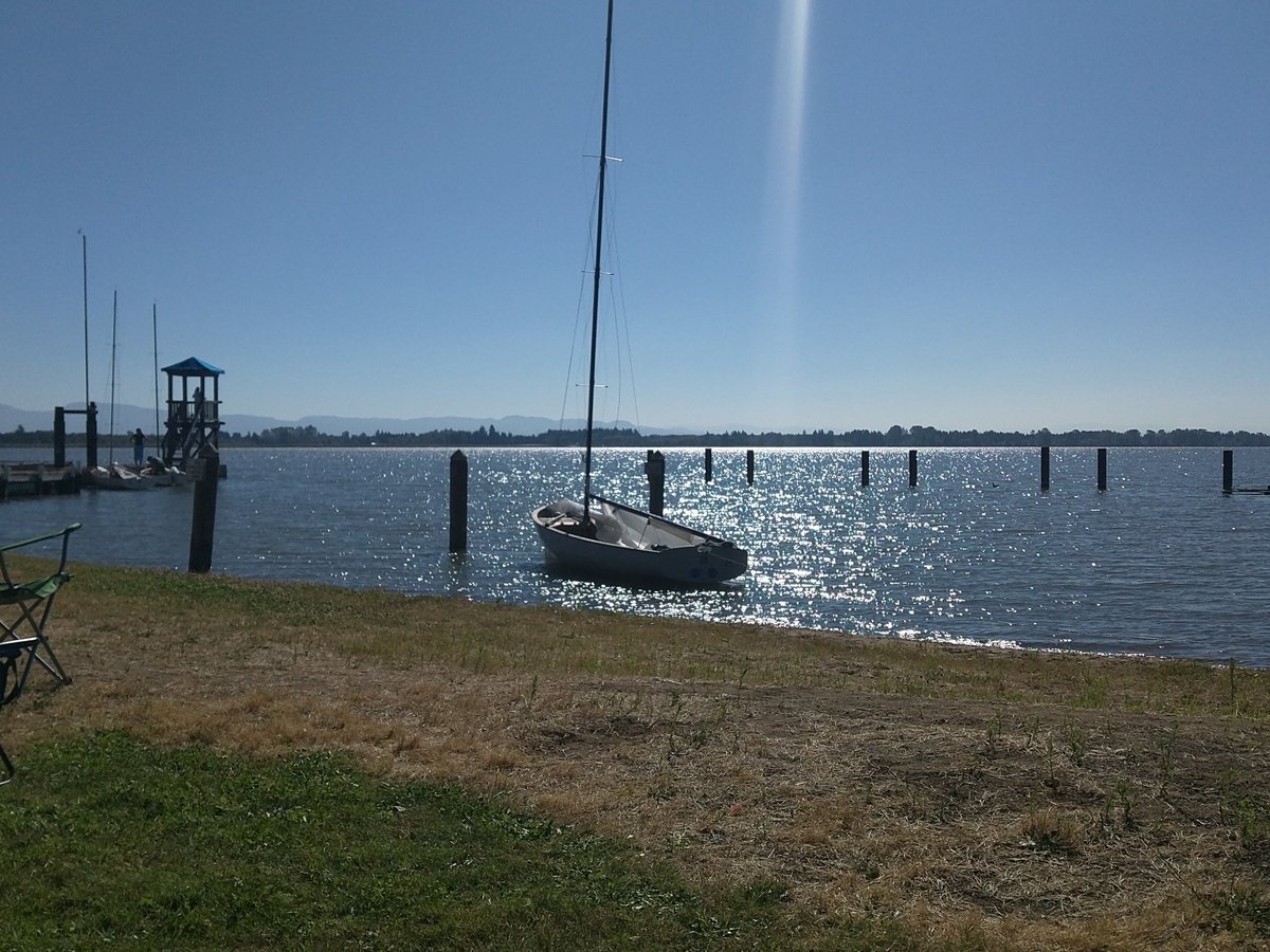 Another 2 race day with perfect weather lined up. Couldn't ask for anything better. 3 races left in the regatta.