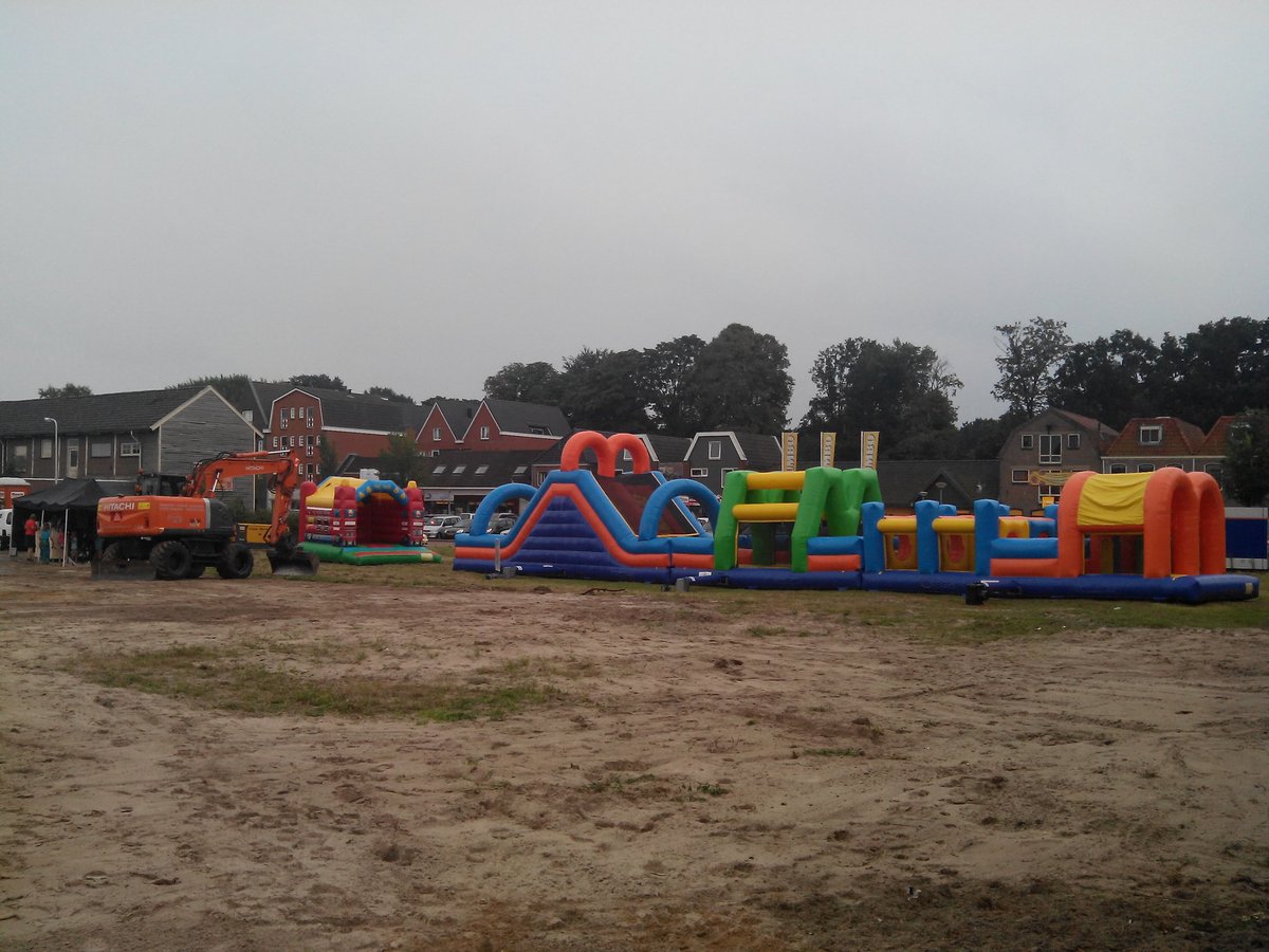 NONAKBV's tweet photo. Opening Tukseweg @Steenwijkerland met veel lovende woorden! Omwonenden en gemeente bedankt voor de samenwerking! https://t.co/1fDycK68BE