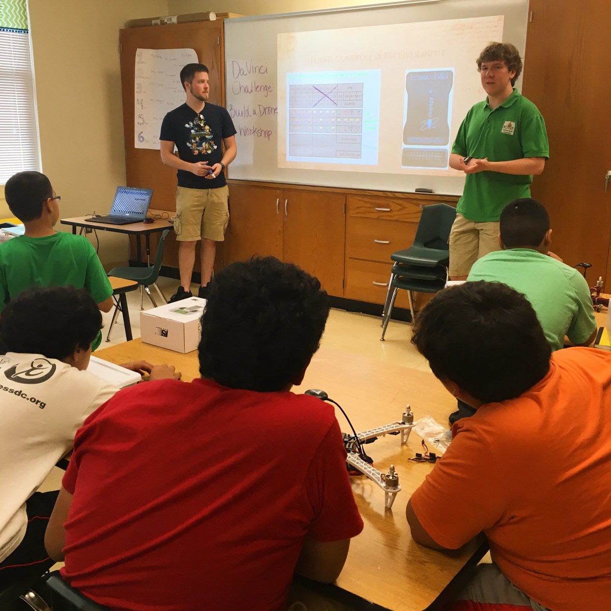KashmirWorldFDN's tweet photo. Day 3 of our @horizonsdc workshop @MaretSchool is underway! #DaVinciChallenge #BuildaDrone #KashmirRobotics #KwF https://t.co/rdnab4pIwR