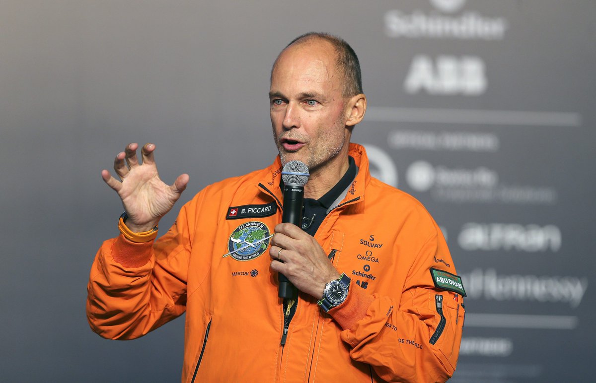 franceinter's tweet photo. A 8h20 @clotilde_dumetz reçoit @bertrandpiccard. Questions avec #interactiv ► https://t.co/mZmouX2aEN #solarimpulse https://t.co/yGwT6y0dbk