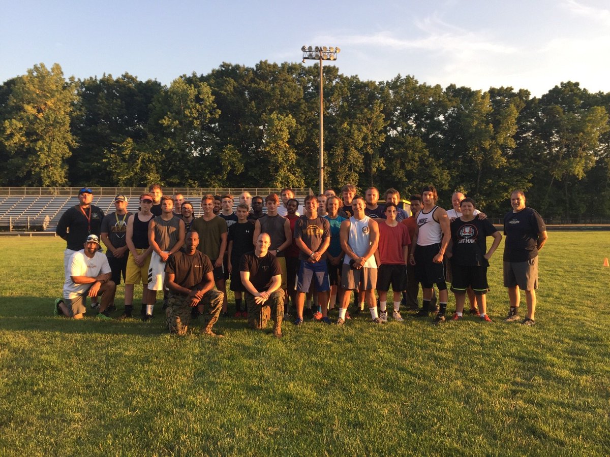 HopsFitFam's tweet photo. Great day 2 of Dog Soldiers. #wickfb https://t.co/prPCfQjc0i