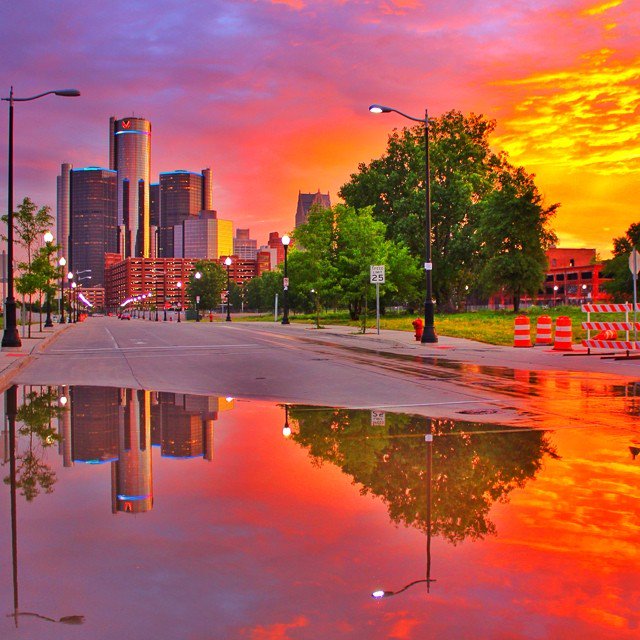 techtowndetroit's tweet photo. Detroit’s resurgence is real, and the world has noticed. Read more: https://t.co/L8GYZG2SWq via @PureMichigan https://t.co/L5ySGBufmK