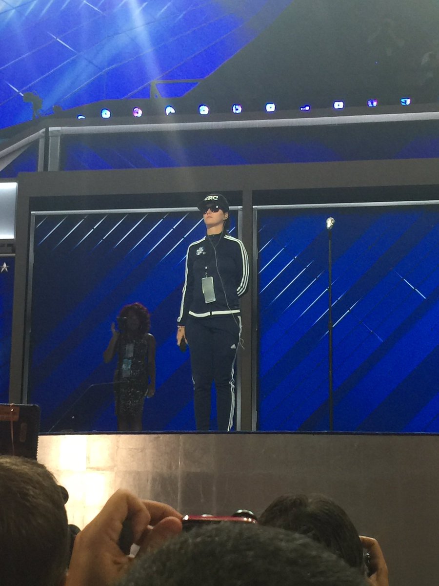 beth_reev's tweet photo. KATY PERRY SOUNDCHECKING #HighPointDEM https://t.co/dv1AzgCfzd
