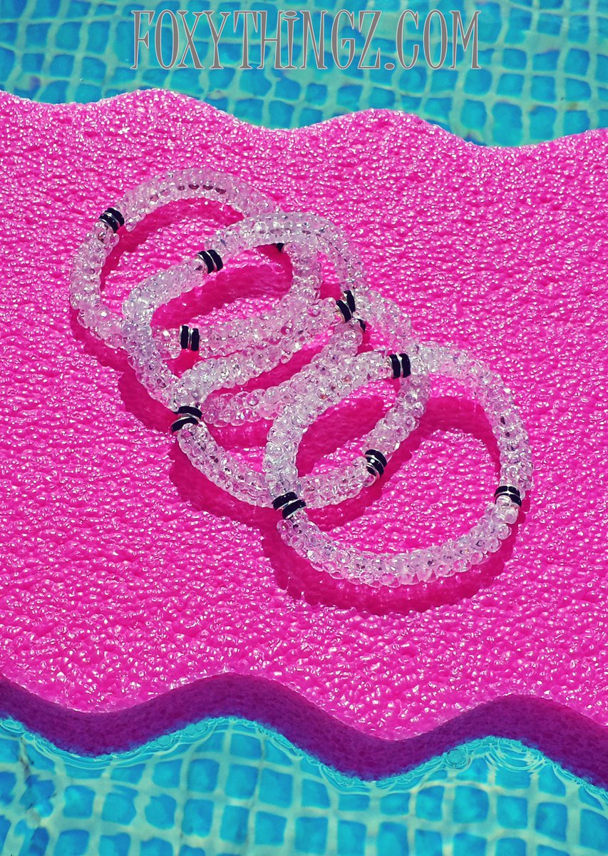 FoxyThingz's tweet photo. Get some cool summer bling from https://t.co/RAPQgkx2wc #Jewelry #GreatStyles #FunCollection #NewOnlineStore #ItsLit https://t.co/yOrFDapOE1
