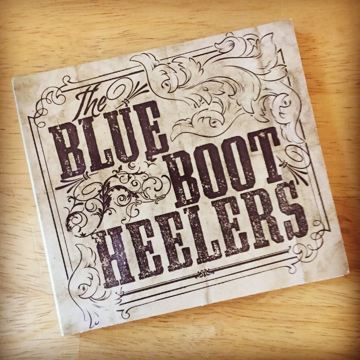 DeadHorseSound's tweet photo. Who remembers this country jem from 2010? Great record! #tbt #dhsco https://t.co/2Oad0kiAbG